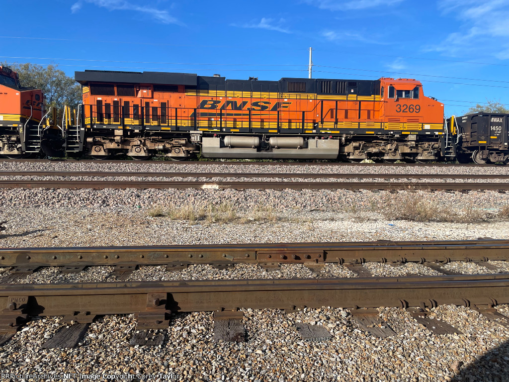 BNSF 3269